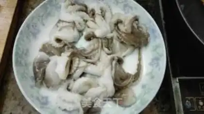 Make Squid pepper step 0