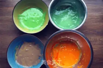 Make Rainbow cake step 5