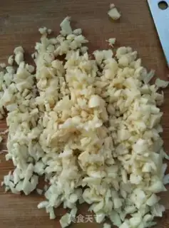 Make Garlic stench step 1