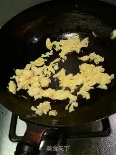 Make Egg ketchup and vegetable rolls step 5