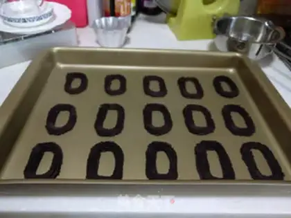 Make Coco roman shield cookies step 7