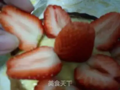 Make French Strawberry Tower step 16