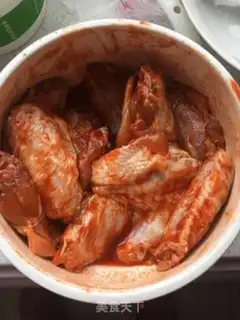 Make Chicken wings in Orleans step 1