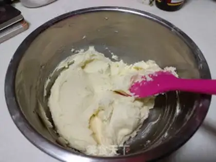 Make Roman shield cookies step 6