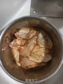 Make Red burning of Orleans chicken wings step 5