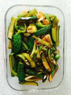 Make cucumber peppers, potato pickles step 5