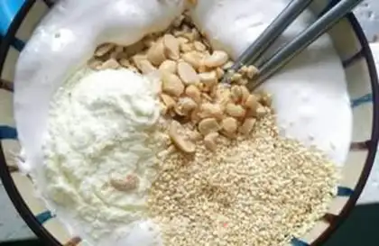 Make Spicy sesame peanuts step 6