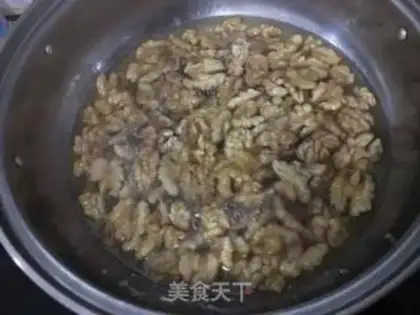 Make Amber walnuts step 5