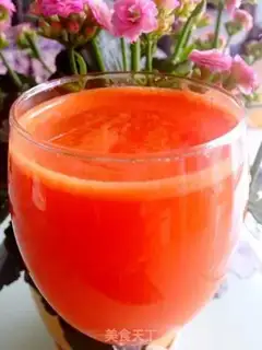Make Apple carrot juice step 1