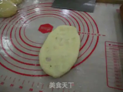 Make Onion ham rolls step 3