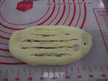 Make Onion ham rolls step 5