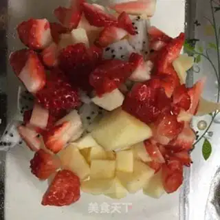 Make Five-colour fruit yogurt cup step 3