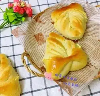 Make Leaf and coconut bread step 13