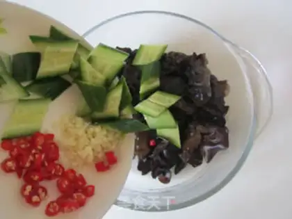 Make Old juicy cucumber step 3