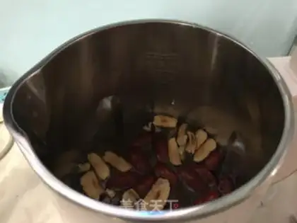Make Red-tree walnut hawks step 5