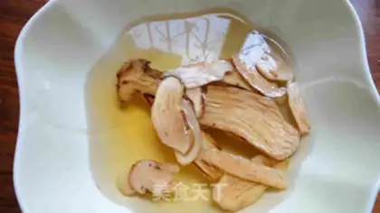 Make Pinefish soup step 1