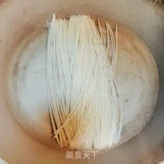 Make Beef noodles step 1