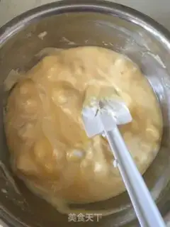 Make Eight-inch strawberry durian naked cake step 1