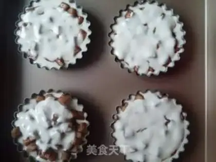 Make Apple yogurt cake step 4
