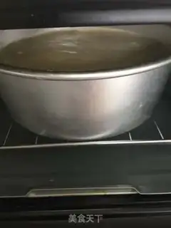 Make Eight-inch strawberry durian naked cake step 5