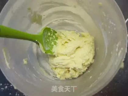 Make Roman shield cookies step 4