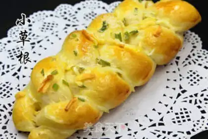 Make Onion cheesetail bread step 15