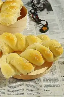Make No sugar, butter, braid step 11