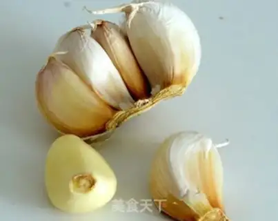 Make Garlic chicken caterpillar step 2
