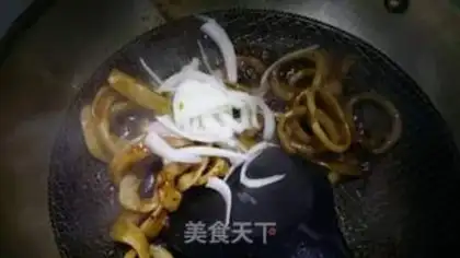 Make Black pepper three-coloured squid step 10