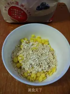 Make Cornflake oatmeal step 1