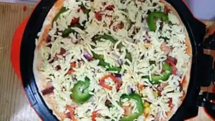 Make Pizza made of tacos step 8