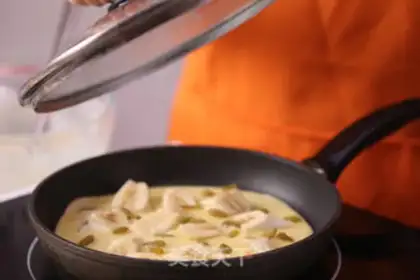 Make Dutch pancakes step 2