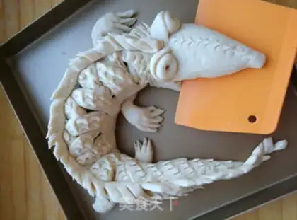 Make Five packs of crocodile bread step 8