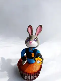 Make Crazy Animal City rolls sugar cake step 1