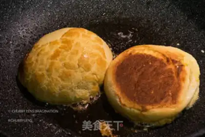 Make Hawaiian pineapple burger step 5