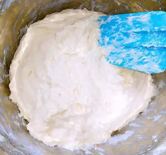 Make Garlic cheese buns step 4
