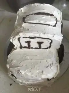 Make Car cake step 2
