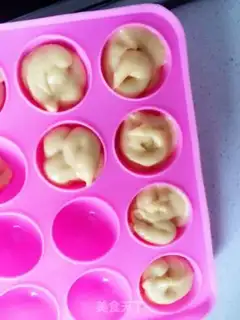 Make Ugly cake lollipop step 4