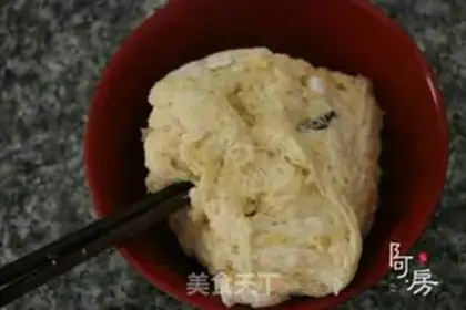 Make Tomato eggs and noodles step 3