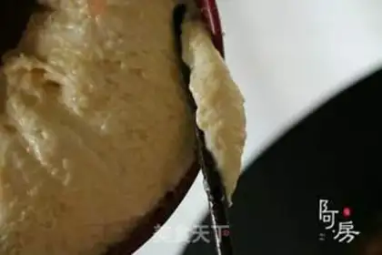 Make Tomato eggs and noodles step 4