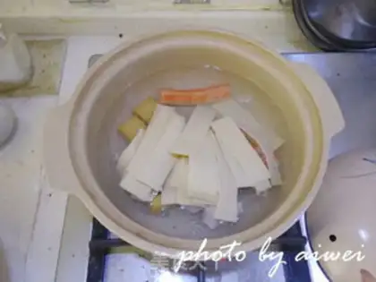Make Egg rolls step 4