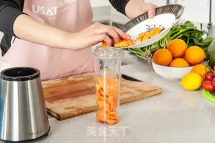 Make Fresh papaya shake step 1