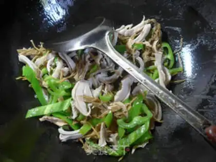 Make Scrambled peppers and pork dumplings step 3