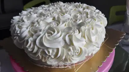 Make Rose cream cake step 3
