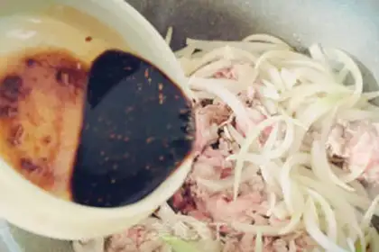 Make Old Beijing barbecue step 3