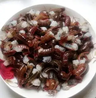 Make Spicy shrimp step 1