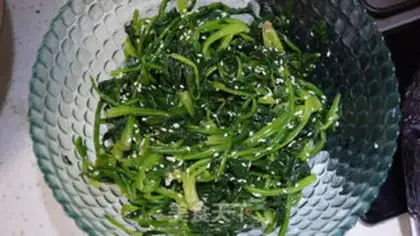 Make Spicy spinach step 5