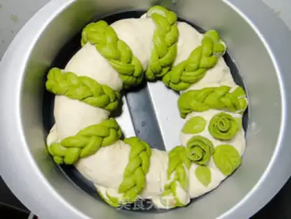 Make A bouquet roll step 10