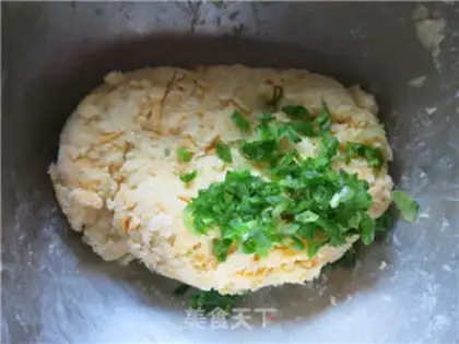 Make Cheda onion scone step 9