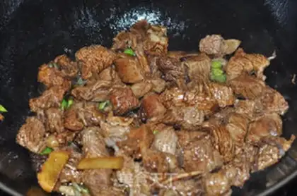 Make Red beef noodles step 5